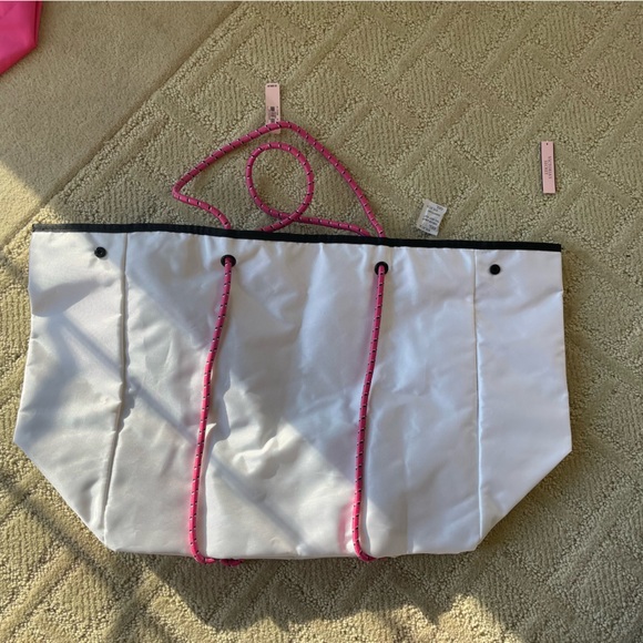 White Victoria’s Secret large tote bag - Picture 3 of 5